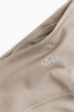 Microshorts de deporte en DryMove - H&m фото 7