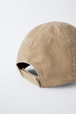 GORRA VARSITY TEXTO NEW YORK / Camel oscuro - Zara фото 2