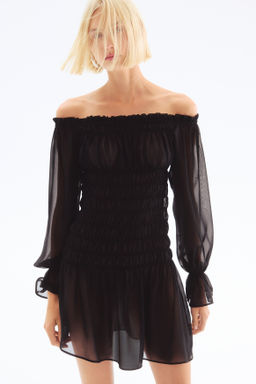 Vestido off-the-shoulder con secci?n nido de abeja - H&m фото 2