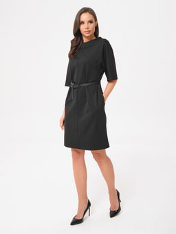 Платье с цельнокроеным рукавом