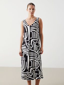 V Yaka Desenli Elbise