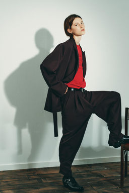 PLEATED TROUSERS WITH BUTTON HEM - Zara фото 14