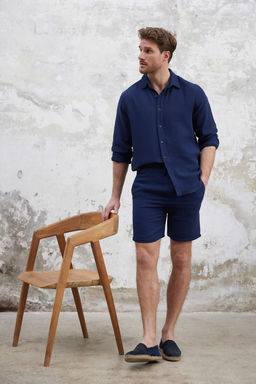 Lacivert Regular Fit Muslin Kumas Keten Gorunumlu %100 Pamuklu Sort TMNSS25SR00059