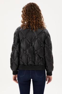 Женское черное пальто Неожиданная скидка в корзине