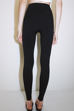 LEGGINGS EFECTO PUSH UP / Negro - Zara фото 3