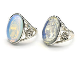 Кольцо с лунным камнем овал 21*28мм Радуга камня