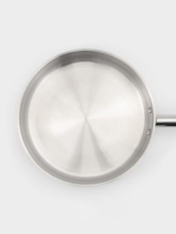 Сковорода - сотейник Hanna Knövell, 4.4 л, d=28 см, h=7.5 см, толщина стенки 0.6 мм, индукция, нержавеющая сталь, серебристая