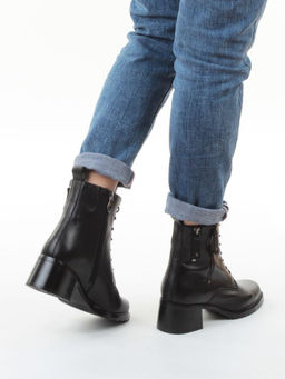 01-E102B-272A BLACK Ботинки демисезонные женские (натуральная кожа, байка)