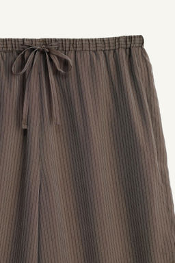 PANTAL?N BALLOON FIT RAYAS VISCOSA - CUPRO / rayas - Zara фото 9