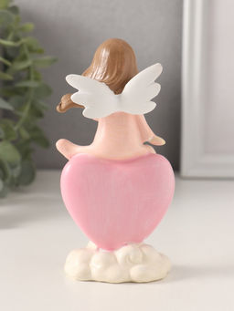 Фигурка полистоун Малышка-ангел в розовом платье сидит на большом сердце, 6.5?5?13 см