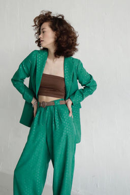 9963 Костюм брючный зелёный в горох - Martichelli фото 22