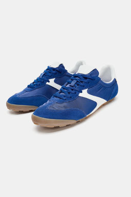 SOFT RUNNING TRAINERS