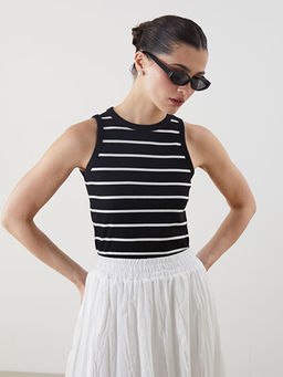 Bisiklet Yaka ?izgili Kad?n Atlet