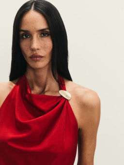 Топ-халтер с декоративной брошью / Zarina  фото 8