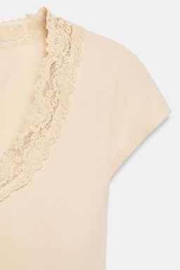 TOP CUELLO OLLA ENCAJE / rosa claro