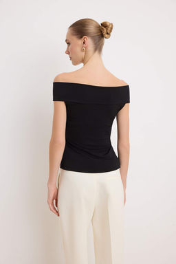 Siyah Gul Detayl? Fitted/Vucuda Oturan Esnek Orme Bluz TWOSS25BZ00041