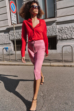 FALDA MIDI EFECTO ANTE / Lila