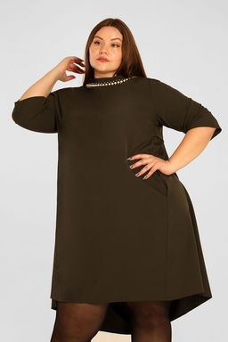 Платье свободное нарядное с жемчугом