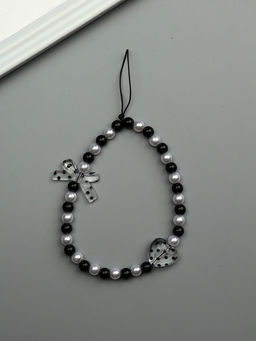 Брелок на карабине "Бант и сердце" черно-белый 14,5 см