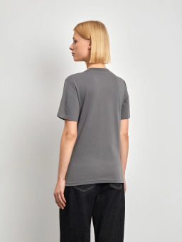 EMKA / Футболка однотонная  фото 4