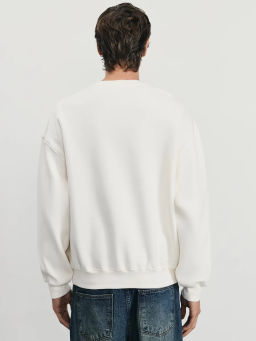 Толстовка с принтом на груди / Zarina