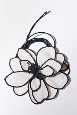 CORD NECKLACE WITH FLOWER - Zara фото 8