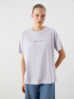 Bisiklet Yaka Bask?l? Oversize Kad?n Ti??rt