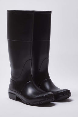 Siyah T?rt?kl? Duz Topuklu Kad?n Yagmur Cizmesi
TAKAW26CZ00005 - Trendyolmilla фото 3