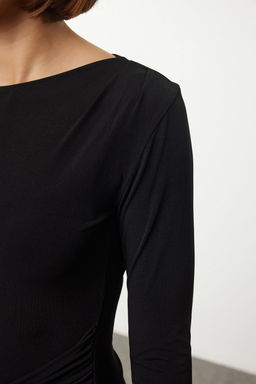 TRENDYOLMILLA Siyah Aksesuar Detayl? Fitted/Vucuda Otura Maxi Esnek Orme Elbise TWOAW25EL00462 фото 13