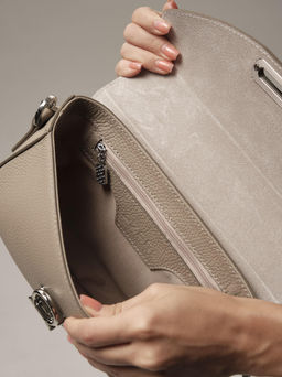 Сумка на плечо Azaro 31049 бежевый латте