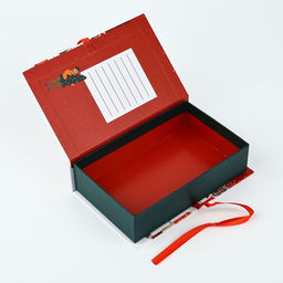 Коробка подарочная - книга С новым годом, 20?12.5?5 см