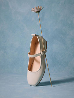 Deri G?r?n?ml? K?z ?ocuk Babet