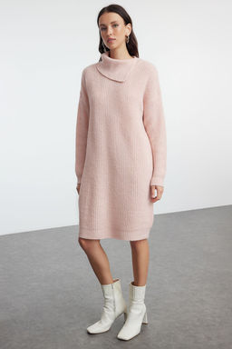 TRENDYOLMILLA Tas Mini Triko Yumusak Dokulu Devrik Yaka Elbise TWOAW25EL00020  фото 2