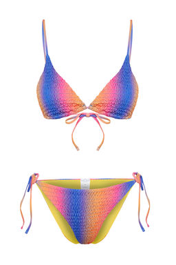 TRENDYOLMILLA Degrade Desenli Ucgen Gipeli Brazilian Bikini Tak?m? TBESS24BT00135