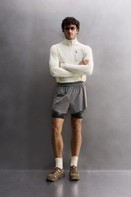 TECHNICAL QUARTER-ZIP T-SHIRT