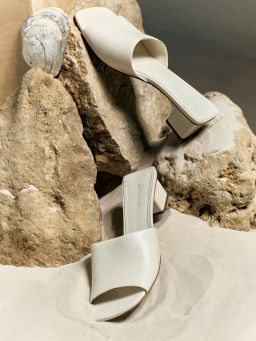 ЕМКА / Мюли на каблуке из натуральной кожи