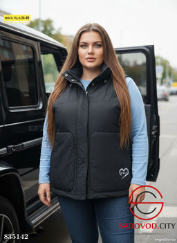 Жилетка женская с капюшоном - Bruno фото 4