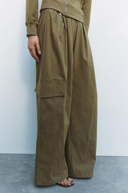 RELAXED-FIT TROUSERS WITH PLEATS - Zara фото 2