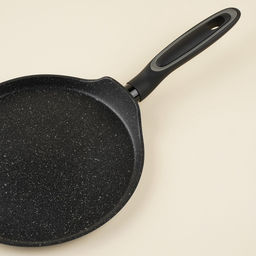 Сковорода блинная SL Home, d=22 см, h=1.6 см, кованый алюминий, антипригарное покрытие, индукция, чёрная