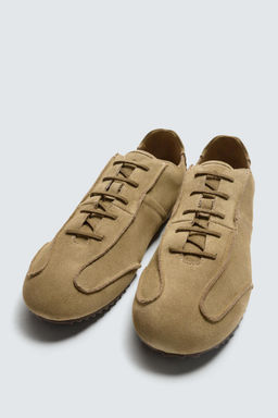 LEATHER TRAINERS LIMITED EDITION
