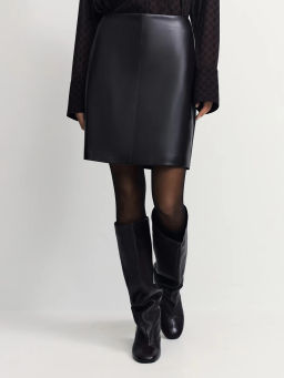 Юбка мини из искусственной кожи / Zarina