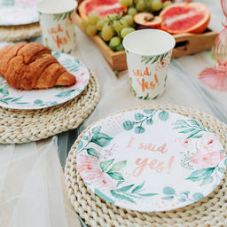 Набор бумажной посуды одноразовый "Девичник": 6 тарелок, 6 стаканов
