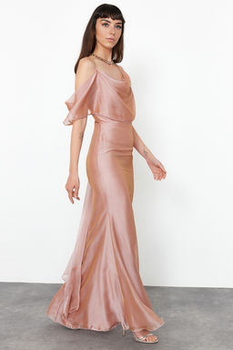 Pembe Carmen Yaka Dokuma Sifon Uzun S?k Abiye Elbise TPRSS24AE00137 - Trendyolmilla фото 2