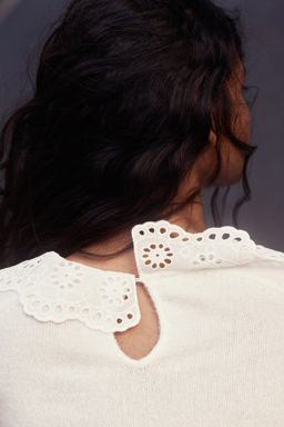 Jersey con cuello de encaje - H&m фото 4