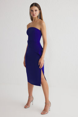 TRENDYOLMILLA Saks Vucuda Oturan Aksesuar Detayl? Straplez Dokuma Midi Elbise TPRSS25EL00127 фото 7