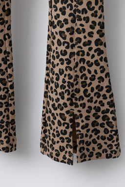 ANIMAL PRINT FLARED RIBBED LEGGINGS - Zara фото 4
