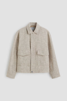 Chaqueta corta en tejido texturizado