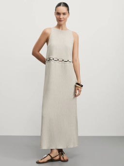 Платье из вискозы с декоративными пуговицами / Zarina