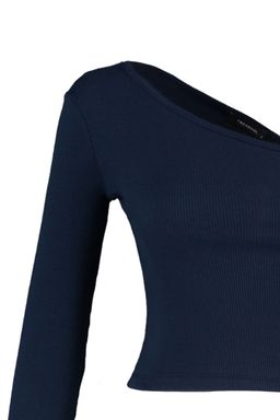 Trendyolmilla Indigo Fitted/Vucuda Oturan Asimetrik Yaka Omzu Ac?k Fitilli Esnek Orme Bluz TWOAW23BZ00088