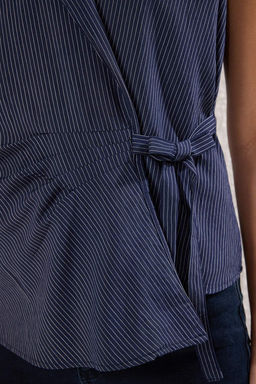 Lacivert Kruvaze Kolsuz Cizgili Gomlek TWOSS25GO00156 - Trendyolmilla фото 3